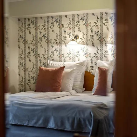 Kronen Gaard 4* Саннес