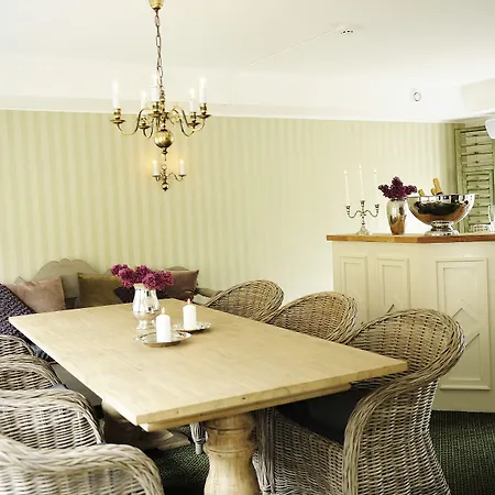 Hotel Kronen Gaard 4*