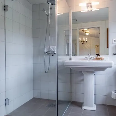 Kronen Gaard Отель 4*