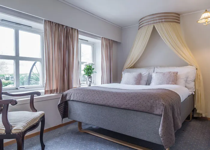 Kronen Gaard Hotel 4*