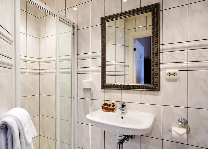 Hotel Kronen Gaard 4*