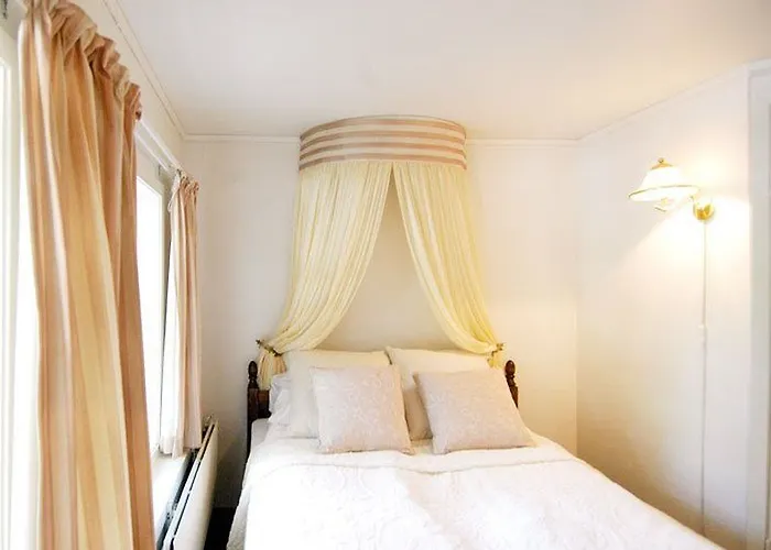 Hotel Kronen Gaard 4*